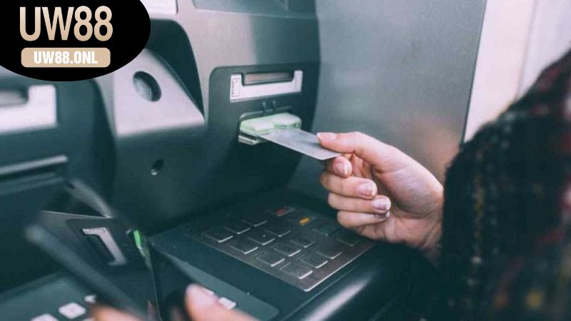 Giới thiệu chung về UW88 và dịch vụ rút tiền